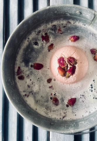 Cottage ROSEGarden- Jumbo Milk Bath Bomb